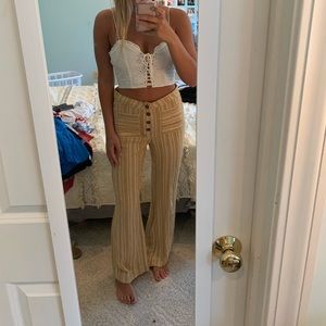 Yellow and white flowy pants!